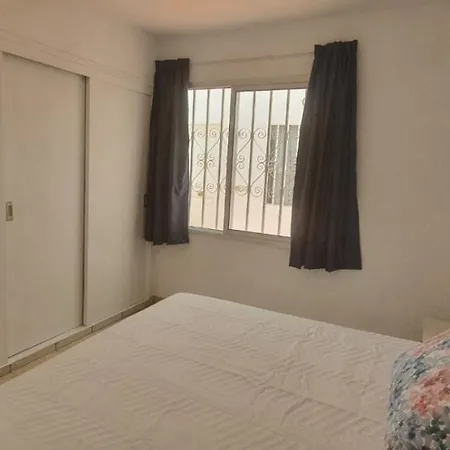 Apartamento En Edificio Villaflor San Eugenio Bajo Vistas Al Mar Appartamento